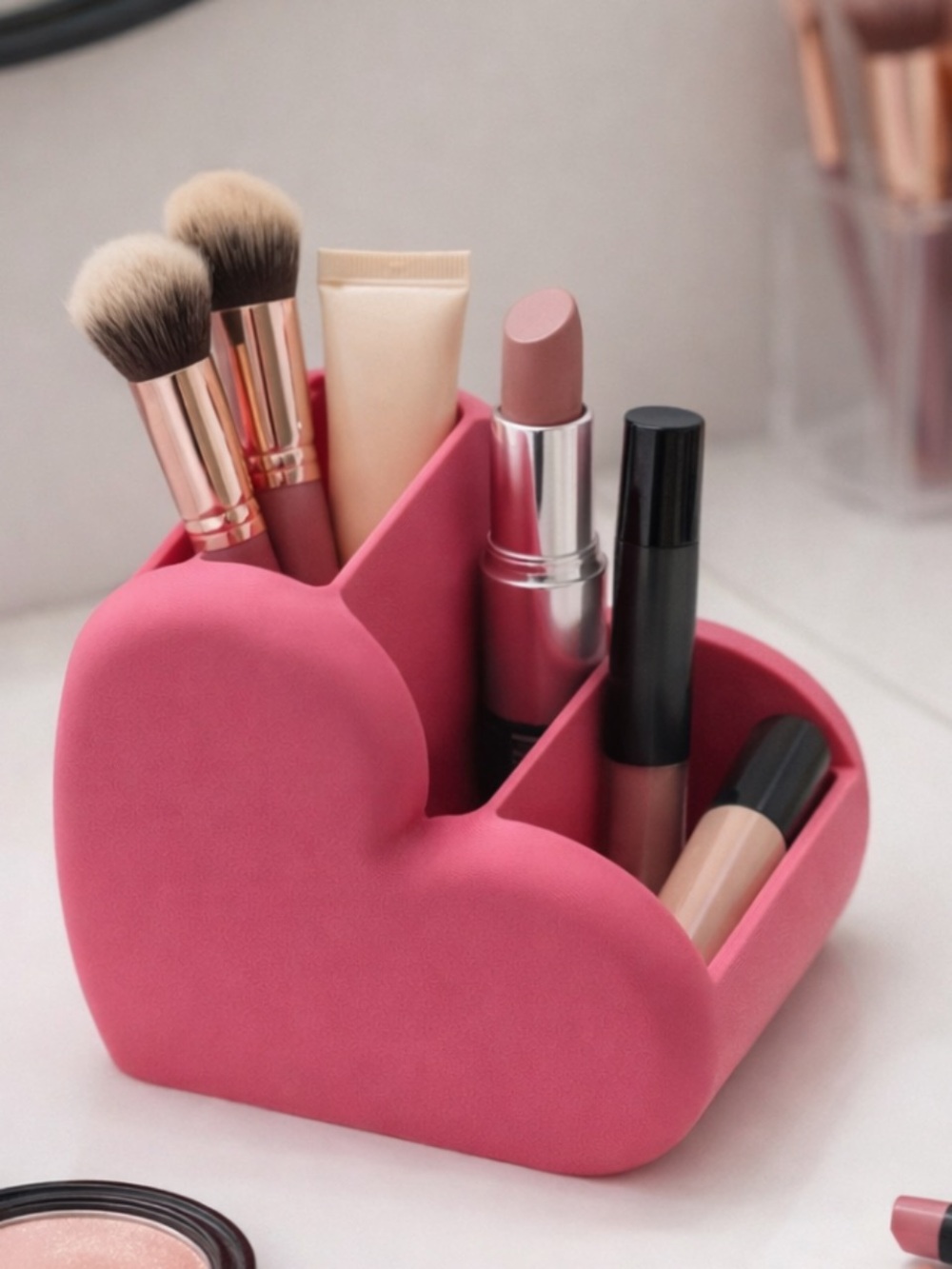 Lovely Heart-Shaped Makeup & Desk Organizer